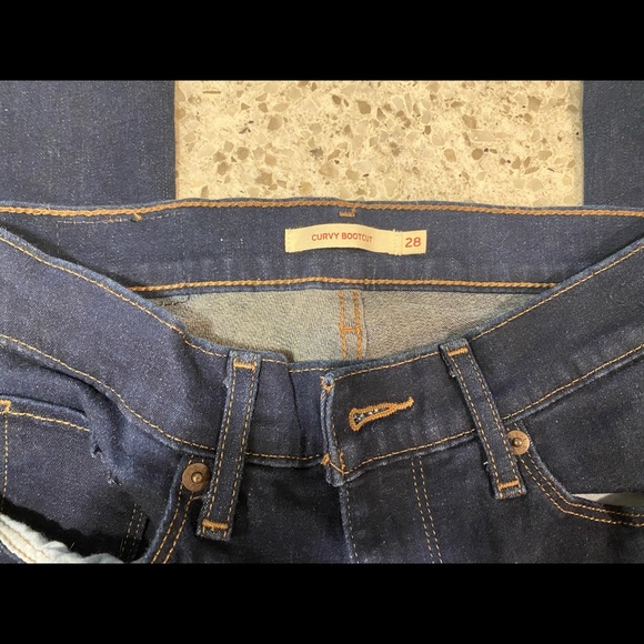Levi Bootcut Jeans - Picture 3 of 4